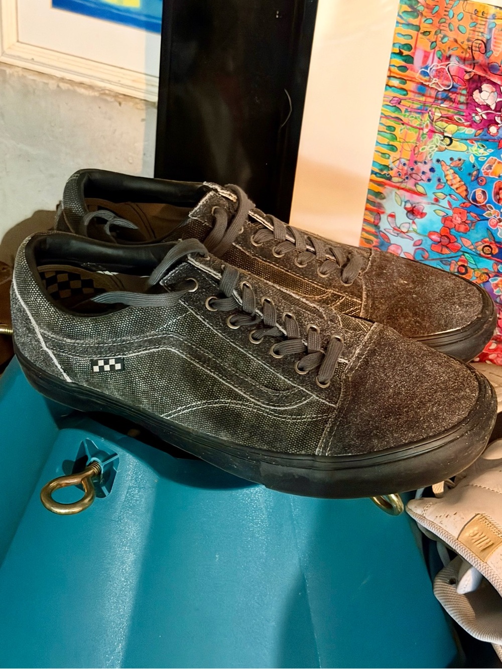 Vans Men’s Black Low-Top Distressed Canvas Sneakers
